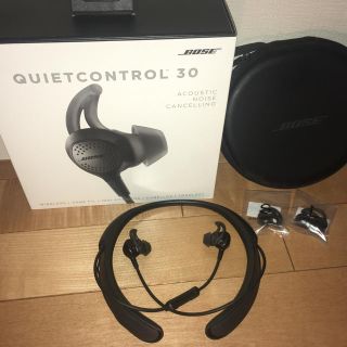 ボーズ(BOSE)のBOSE QuietControl 30 イヤフォン(ヘッドフォン/イヤフォン)