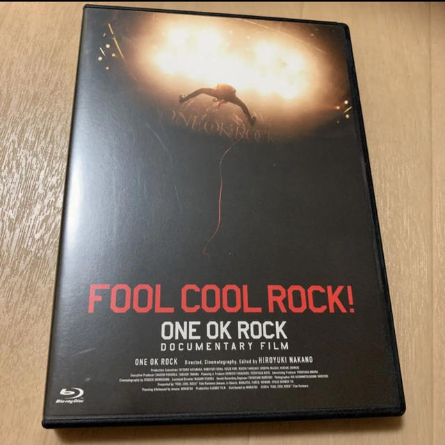 ONE OK ROCK(ワンオクロック)のFOOL COOL ROCK!ONE OK ROCK DOCUMENTARY エンタメ/ホビーのDVD/ブルーレイ(ミュージック)の商品写真