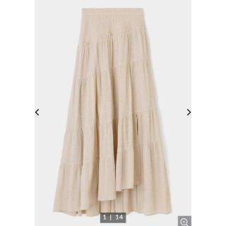 マウジー(moussy)の値下げ！MOUSSY  TIERED LONG SKIRT  ベージュ　2(ロングスカート)