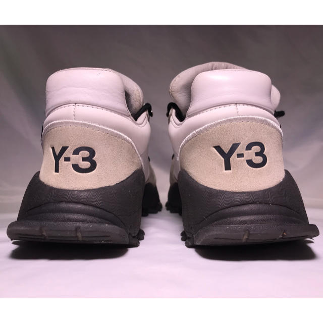Y-3(ワイスリー)のY-3 KYOI TRAIL WHITE/BEIGE/BLACK 28.0cm メンズの靴/シューズ(スニーカー)の商品写真