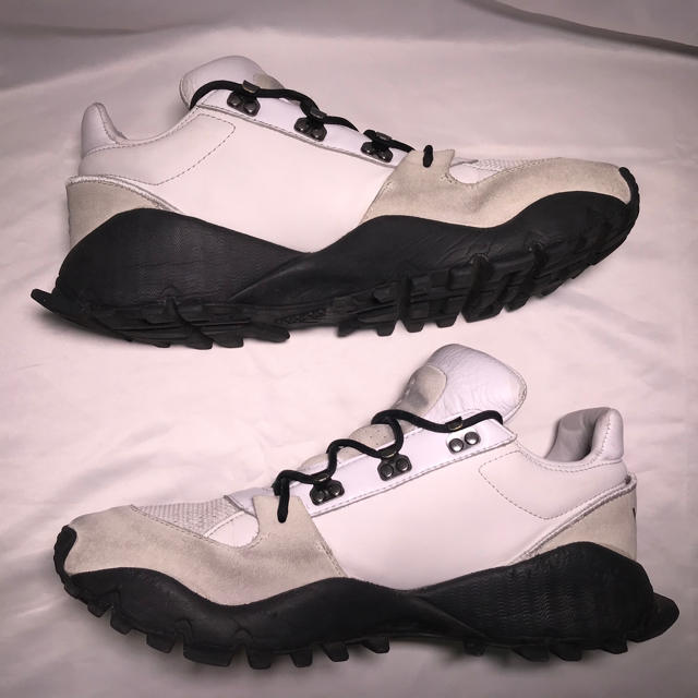 Y-3(ワイスリー)のY-3 KYOI TRAIL WHITE/BEIGE/BLACK 28.0cm メンズの靴/シューズ(スニーカー)の商品写真