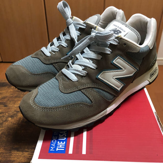 New Balance(ニューバランス)のnew balance m1300cls m1300jp3 ほぼ新品 メンズの靴/シューズ(スニーカー)の商品写真