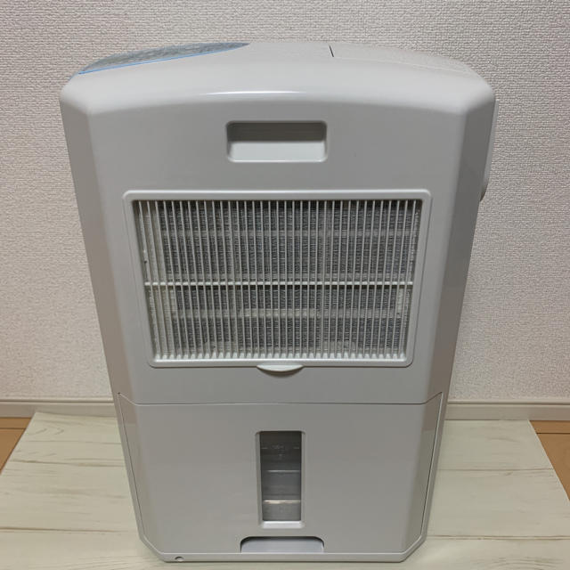 コロナ(コロナ)のコロナ CORONA CDM-1018 除湿機 冷風機 衣類乾燥機 スマホ/家電/カメラの生活家電(衣類乾燥機)の商品写真