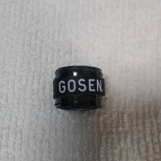 ゴーセン(GOSEN)のGOSEN テニスグリップテープ 黒1個白3個(その他)