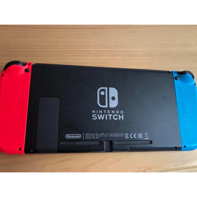 Nintendo Switch(ニンテンドースイッチ)のニンテンドースイッチ本体　⭐︎美品⭐︎ エンタメ/ホビーのゲームソフト/ゲーム機本体(家庭用ゲーム機本体)の商品写真