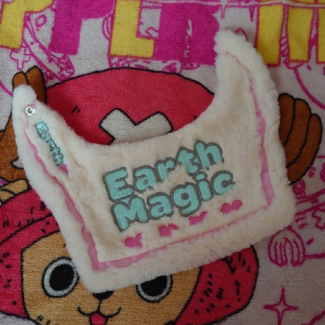 EARTHMAGIC(アースマジック)のつけ襟 セット キッズ/ベビー/マタニティのこども用ファッション小物(マフラー/ストール)の商品写真