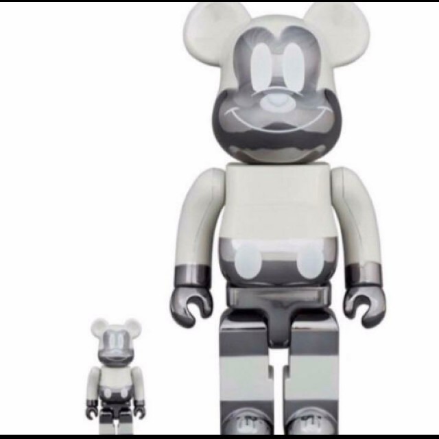 MEDICOM TOY(メディコムトイ)のBE@RBRICK MICKEY MOUSE Ver. 100% & 400% エンタメ/ホビーのおもちゃ/ぬいぐるみ(キャラクターグッズ)の商品写真