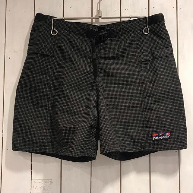 ショートパンツ95s patagonia river shorts gridblack 波タグ