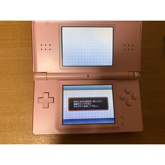 ニンテンドーDS(ニンテンドーDS)のNintendo DS LITE ピンク 本体 ソフト3本セット エンタメ/ホビーのゲームソフト/ゲーム機本体(携帯用ゲーム機本体)の商品写真