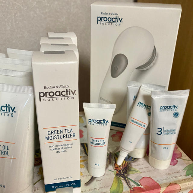 proactiv(プロアクティブ)のケアマシさん専用　プロアクティブ　新品・未使用　17点まとめ売り コスメ/美容のボディケア(その他)の商品写真