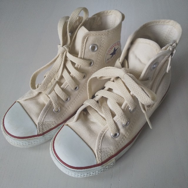 CONVERSE(コンバース)のコンバース☆19cm☆ハイカット キッズ/ベビー/マタニティのキッズ靴/シューズ(15cm~)(スニーカー)の商品写真