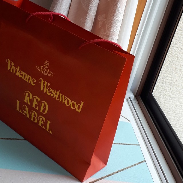 Vivienne Westwood(ヴィヴィアンウエストウッド)の値下げ！Vivienne Westwoodヴィヴィアンウエストウッド　ショップ袋 レディースのバッグ(ショップ袋)の商品写真