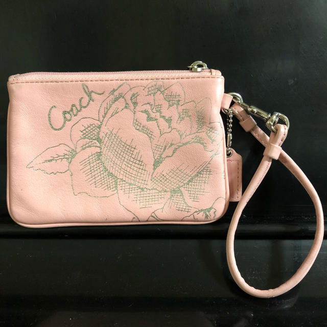 COACH(コーチ)の【roaji様専用です。】COACH コーチ ポーチ　リストレット レディースのファッション小物(ポーチ)の商品写真