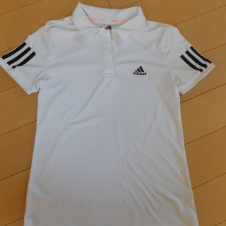 アディダス(adidas)のシャツ(Tシャツ/カットソー)