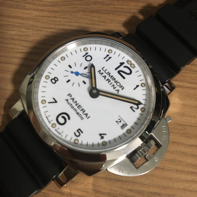 PANERAI(パネライ)のパネライ PAM01523 ホワイト文字盤　美品 メンズの時計(腕時計(アナログ))の商品写真
