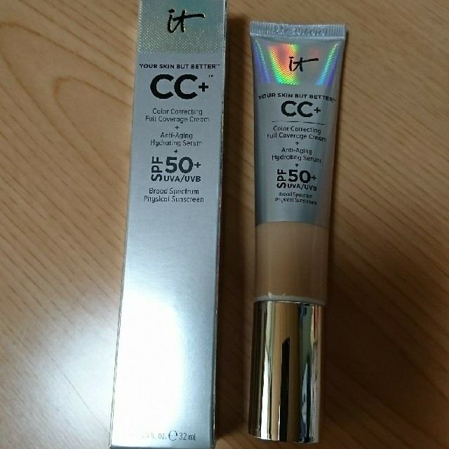 Sephora(セフォラ)のCCクリーム　*it cosmetics*　セフォラ購入品 コスメ/美容のベースメイク/化粧品(ファンデーション)の商品写真