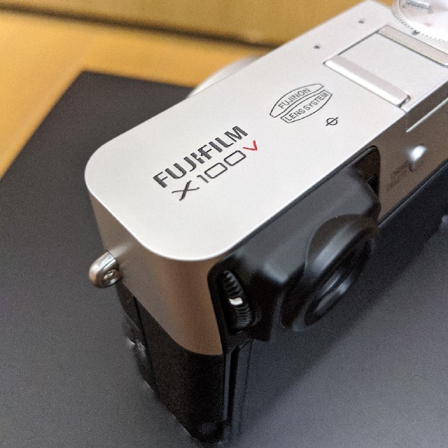 【美品】富士フイルム FUJIFILM X100V シルバー メーカー保証内