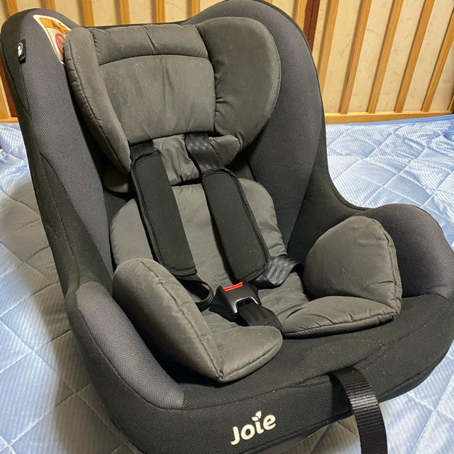 Joie (ベビー用品)(ジョイー)のjoieチャイルドシート【最終値下げ★】 キッズ/ベビー/マタニティの外出/移動用品(自動車用チャイルドシート本体)の商品写真