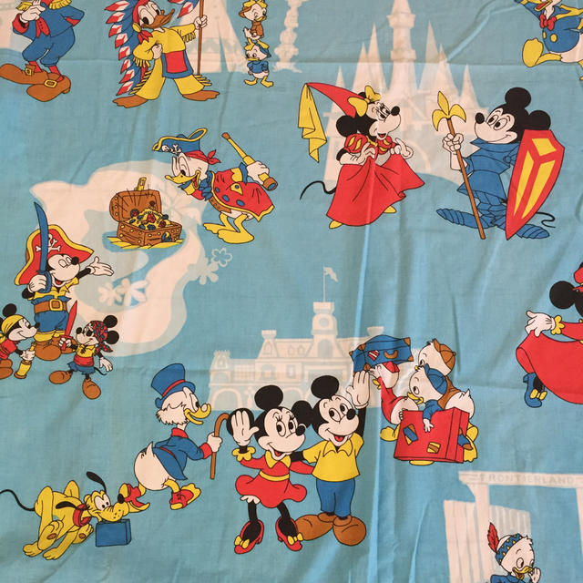Disney(ディズニー)のディズニー ヴィンテージシーツ ハンドメイドの素材/材料(生地/糸)の商品写真