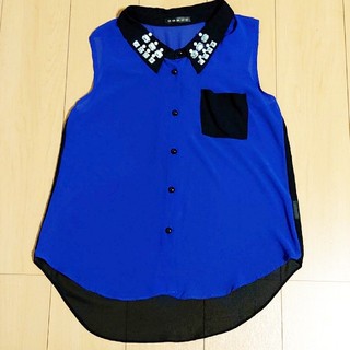 青×黒◇ノースリーブトップス(シャツ/ブラウス(半袖/袖なし))