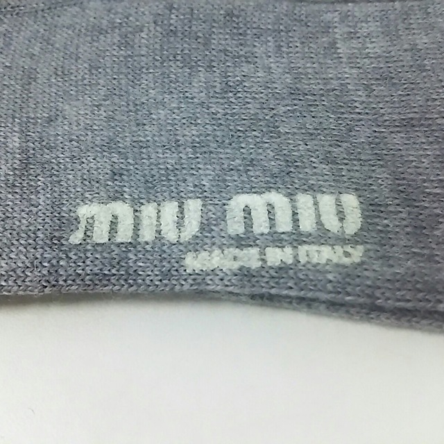miumiu(ミュウミュウ)のミュウミュウ 小物美品  グレー 靴下 レディースのファッション小物(その他)の商品写真