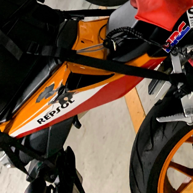 ⭐️希少⭐️ gpz750f gpz1100f 純正テール テールカウル - novius-it.hu