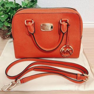 マイケルコース(Michael Kors)の【美品】MICHEAL KORSハンドバッグ＆ショルダーバッグ2WAY！(ショルダーバッグ)