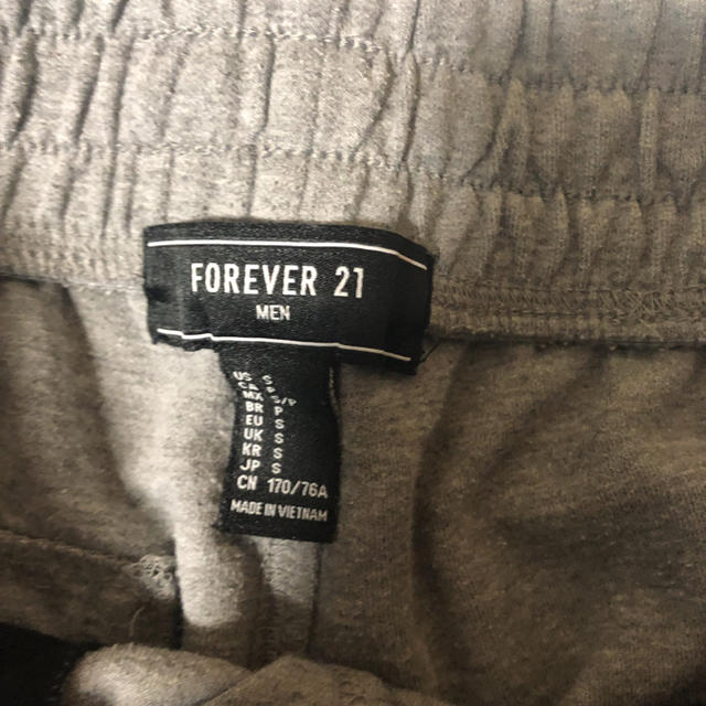 FOREVER 21(フォーエバートゥエンティーワン)のFOREVER21 パンツ ユニクロ ポケットT 低反発インソール 3点セット メンズのパンツ(その他)の商品写真