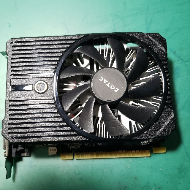 ZOTAC GTX1050Ti シングルファン