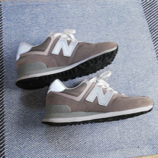 New Balance(ニューバランス)のNew Balance 574　グレー レディースの靴/シューズ(スニーカー)の商品写真