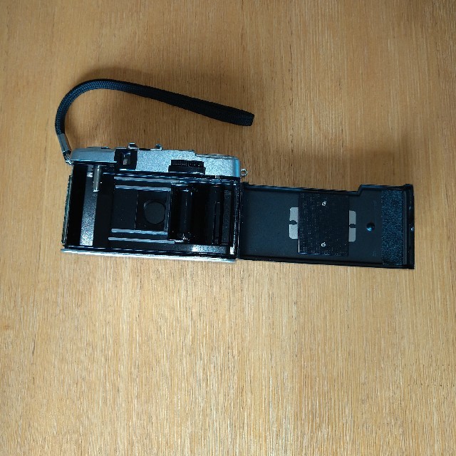 OLYMPUS(オリンパス)のOLYMPUS　EE-3 カメラ スマホ/家電/カメラのカメラ(フィルムカメラ)の商品写真