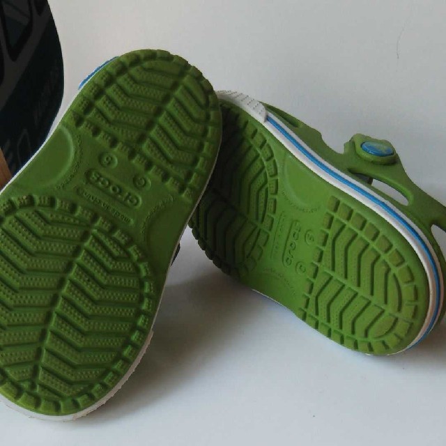 crocs(クロックス)のクロックス サンダル キッズ/ベビー/マタニティのベビー靴/シューズ(~14cm)(サンダル)の商品写真