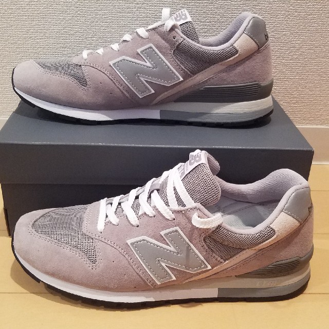 New Balance(ニューバランス)のnew balance CM996BG 27.5㎝ ライトグレー メンズの靴/シューズ(スニーカー)の商品写真