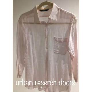 アーバンリサーチ(URBAN RESEARCH)の【特価！】urban reserch doors メンズシャツ　ピンク(シャツ)