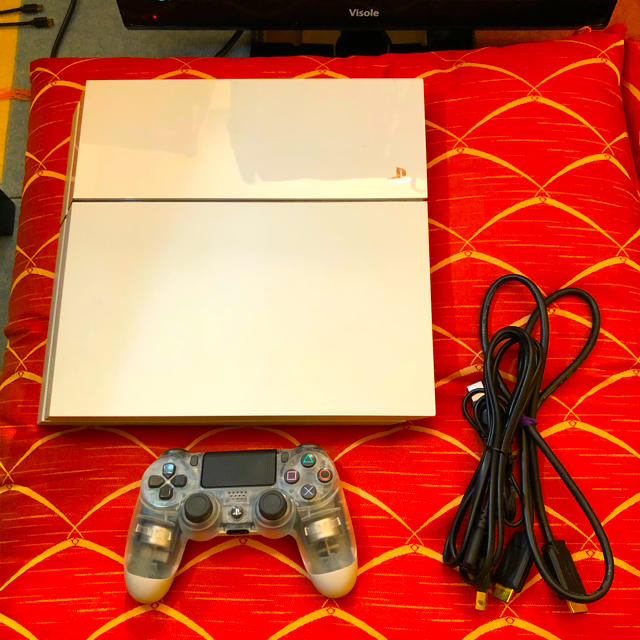 PS4 中古 美品 白 エンタメ/ホビー ゲームソフト/ゲーム機本体 ...