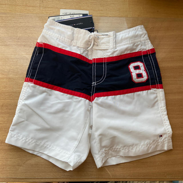 TOMMY HILFIGER(トミーヒルフィガー)の水着 キッズ/ベビー/マタニティのキッズ服男の子用(90cm~)(水着)の商品写真