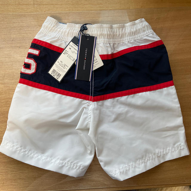 TOMMY HILFIGER(トミーヒルフィガー)の水着 キッズ/ベビー/マタニティのキッズ服男の子用(90cm~)(水着)の商品写真