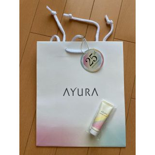 アユーラ(AYURA)のアユーラ　紙袋&ミニサイズハンドクリーム(ショップ袋)