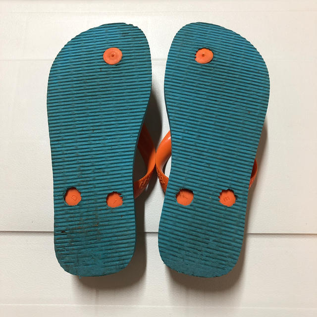 havaianas(ハワイアナス)のビーチサンダル　キッズ　18.5センチ キッズ/ベビー/マタニティのキッズ靴/シューズ(15cm~)(サンダル)の商品写真