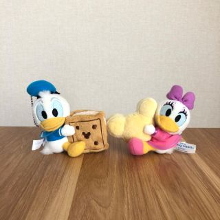 ディズニー(Disney)のドナルド デイジー ぬいぐるみバッチ(キャラクターグッズ)