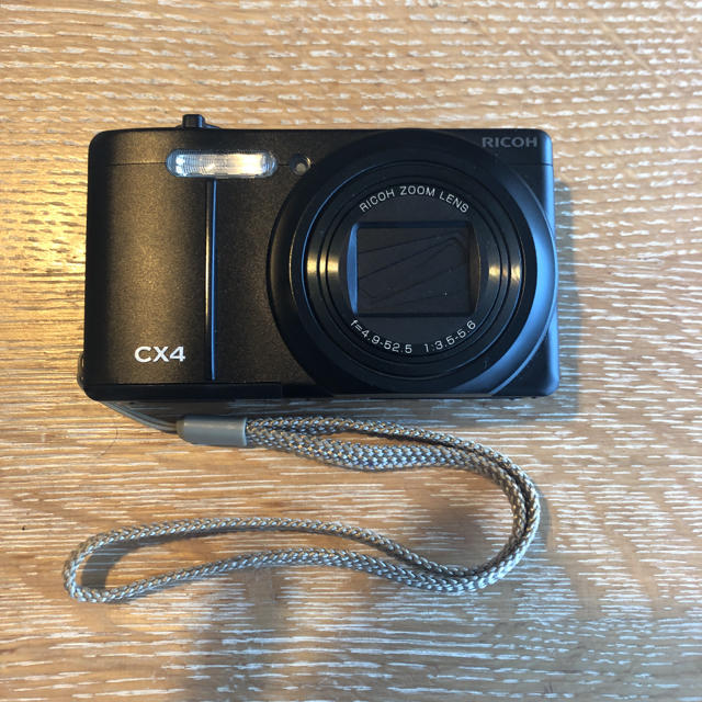 RICOH(リコー)のリコー　CX4 ブラック　デジカメ スマホ/家電/カメラのカメラ(コンパクトデジタルカメラ)の商品写真