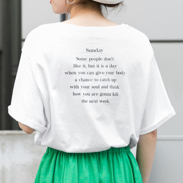 Sonny Label(サニーレーベル)のバックプリントルーズTシャツ　WEB限定 レディースのトップス(Tシャツ(半袖/袖なし))の商品写真