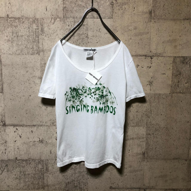 ISSEY MIYAKE(イッセイミヤケ)のイッセイミヤケ　SINGING BANBOOS Tシャツ　ホワイト レディースのトップス(Tシャツ(半袖/袖なし))の商品写真