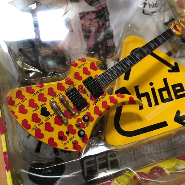hide フェルナンデス1／6スケール ギターフィギュア★イエローハート★