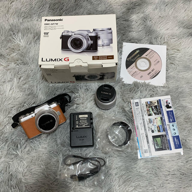 Panasonic DMC−GF7 DMC-GF7W-P  LUMIXシリーズカメラ