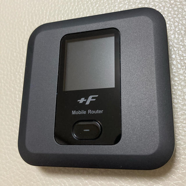 FS030W ＋F モバイルルーター　ポケットWiFi スマホ/家電/カメラのPC/タブレット(PC周辺機器)の商品写真
