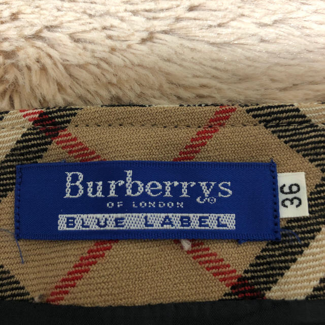 BURBERRY BLUE LABEL(バーバリーブルーレーベル)のBurberry blue label スカート　36 正規品 レディースのスカート(ミニスカート)の商品写真