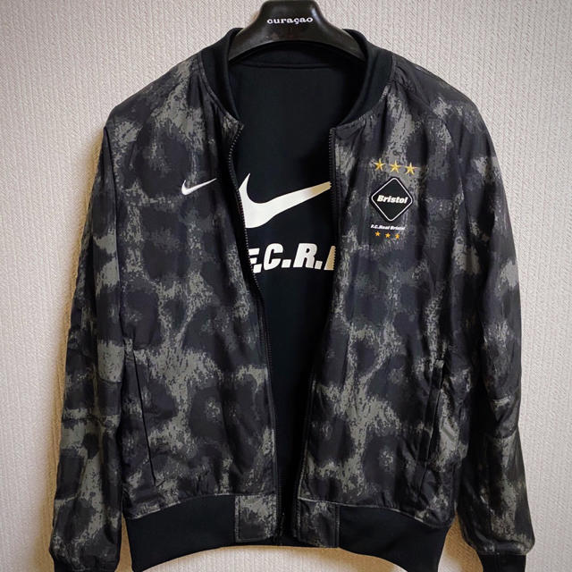 FCRB NIKE リバーシブル