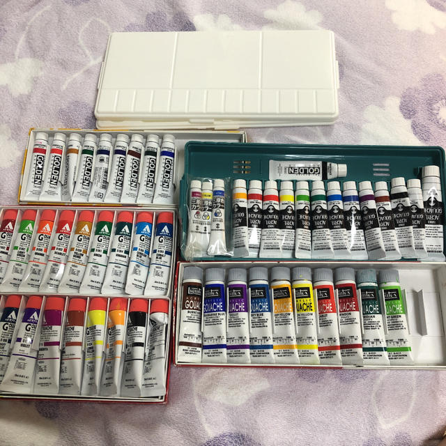 アクリル絵の具 - アート用品