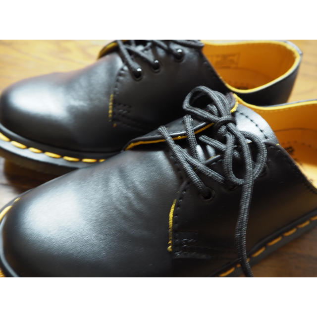 Dr.Martens(ドクターマーチン)のドクターマーチン 3ホール 黒 レディースの靴/シューズ(ローファー/革靴)の商品写真